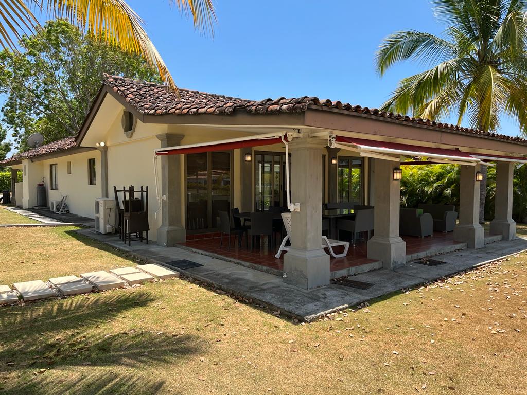 Portales, 3.5 Habitaciones Habitaciones,4.5 BathroomsBathrooms,House,SALE/RENTAL,1227