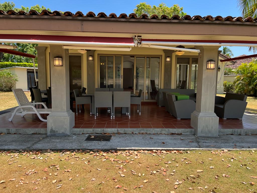 Portales, 3.5 Habitaciones Habitaciones,4.5 BathroomsBathrooms,House,SALE/RENTAL,1227
