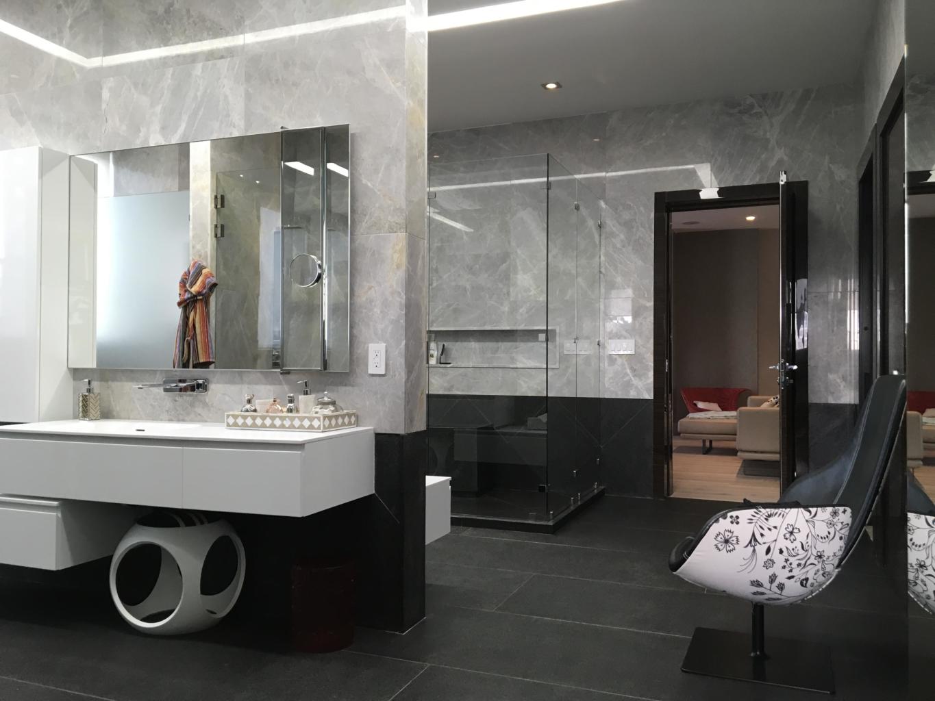 4 Bedrooms Bedrooms,Apartment,1367