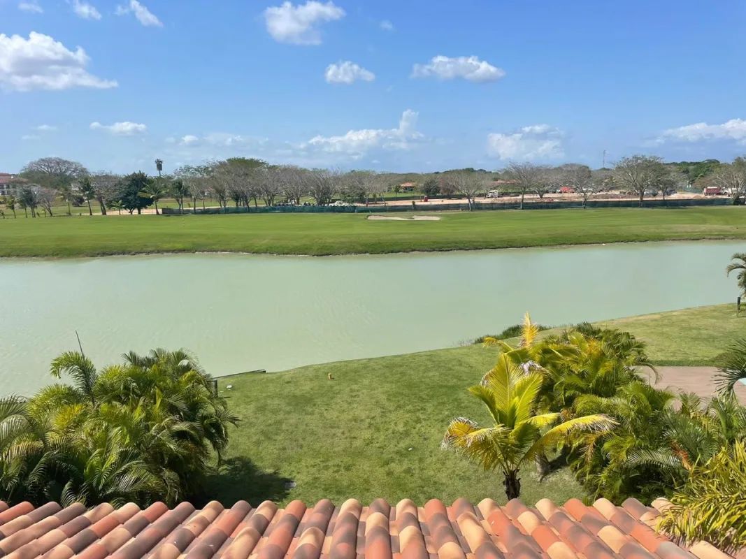 Ocean Lake, 4 Habitaciones Habitaciones, ,5 BathroomsBathrooms,Villa,SALE/VENTA,1571