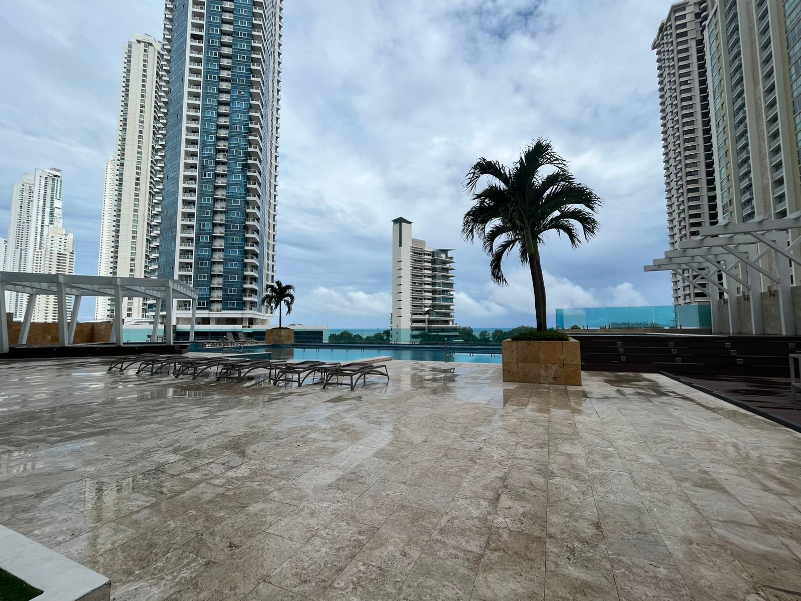 3 Bedrooms Bedrooms, ,4 BathroomsBathrooms,Apartment,SALE/VENTA,1717