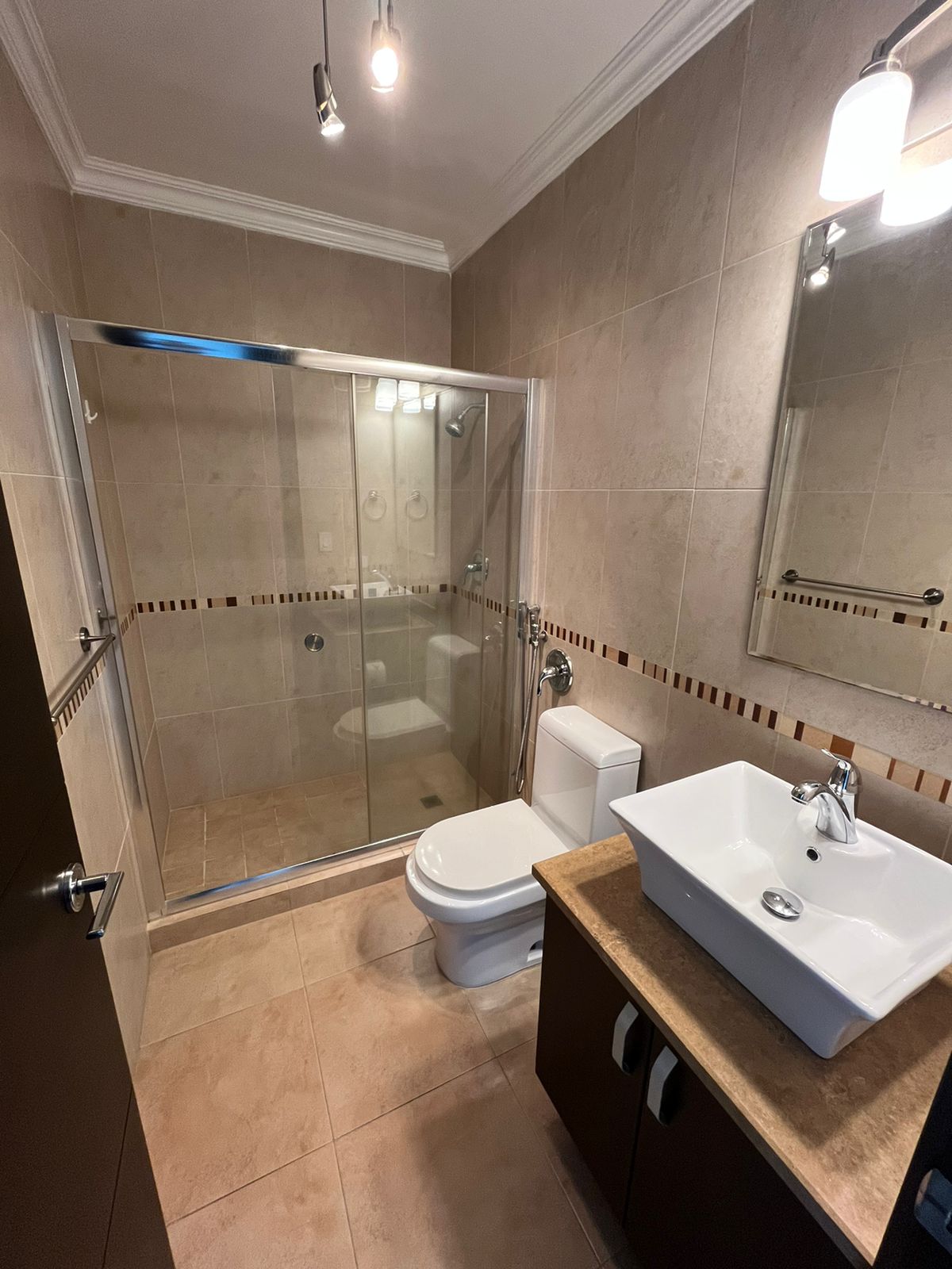 3 Bedrooms Bedrooms, ,4 BathroomsBathrooms,Apartment,SALE/VENTA,1717