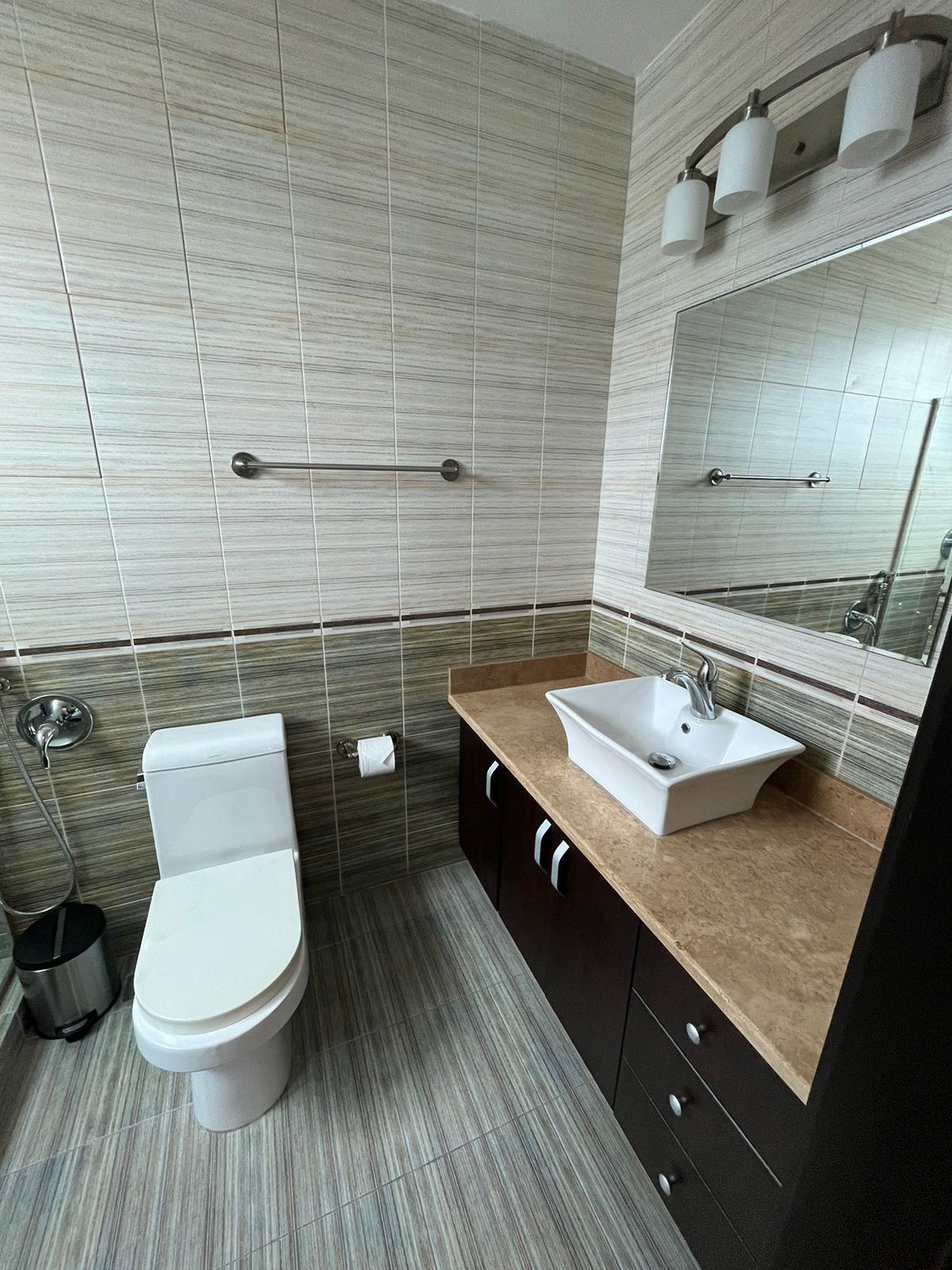 3 Bedrooms Bedrooms, ,4 BathroomsBathrooms,Apartment,SALE/VENTA,1717