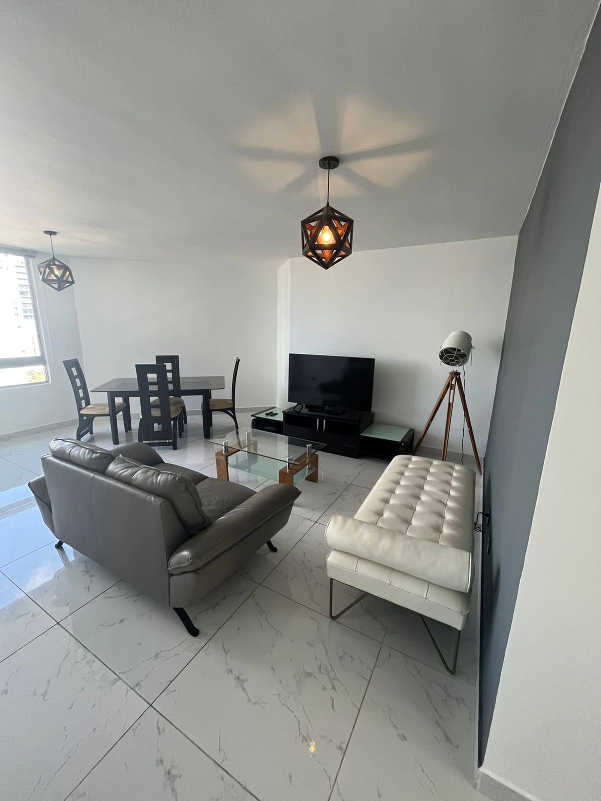 2 Bedrooms Bedrooms, ,2 BathroomsBathrooms,Apartment,RENT/ALQUILER,1725