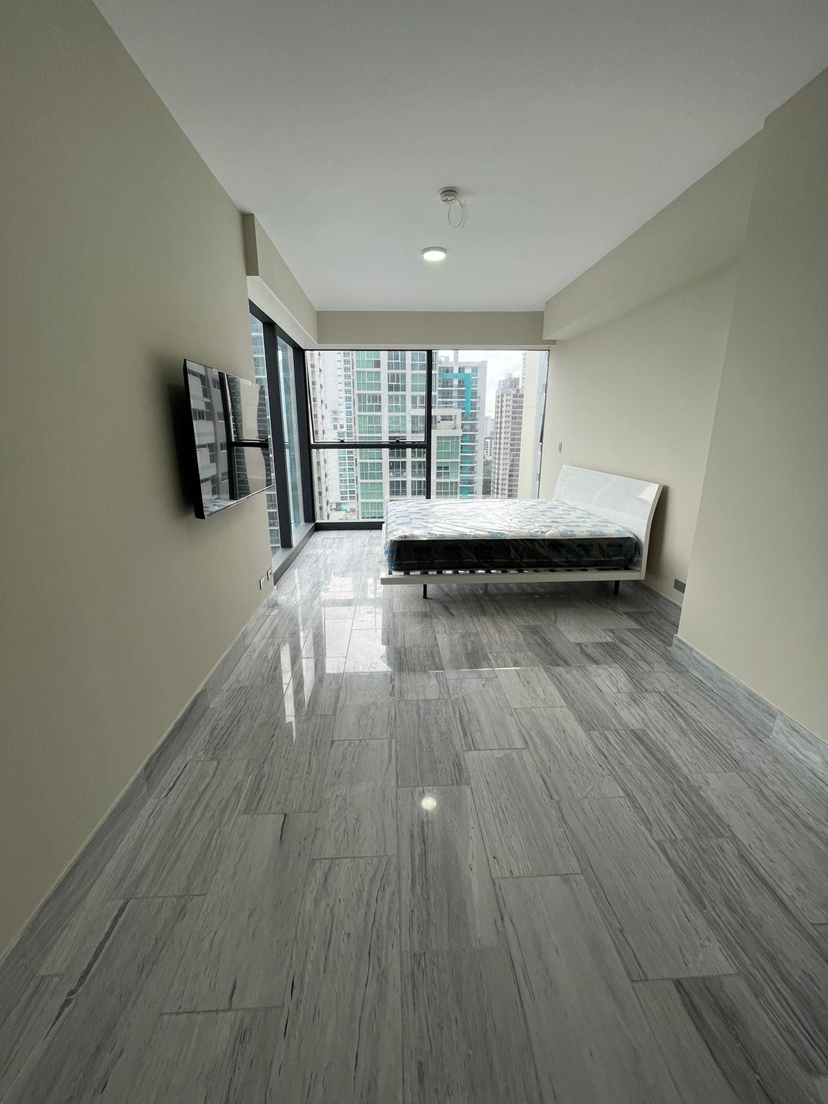 2 Bedrooms Bedrooms, ,2 BathroomsBathrooms,Apartment,RENT/ALQUILER,1776