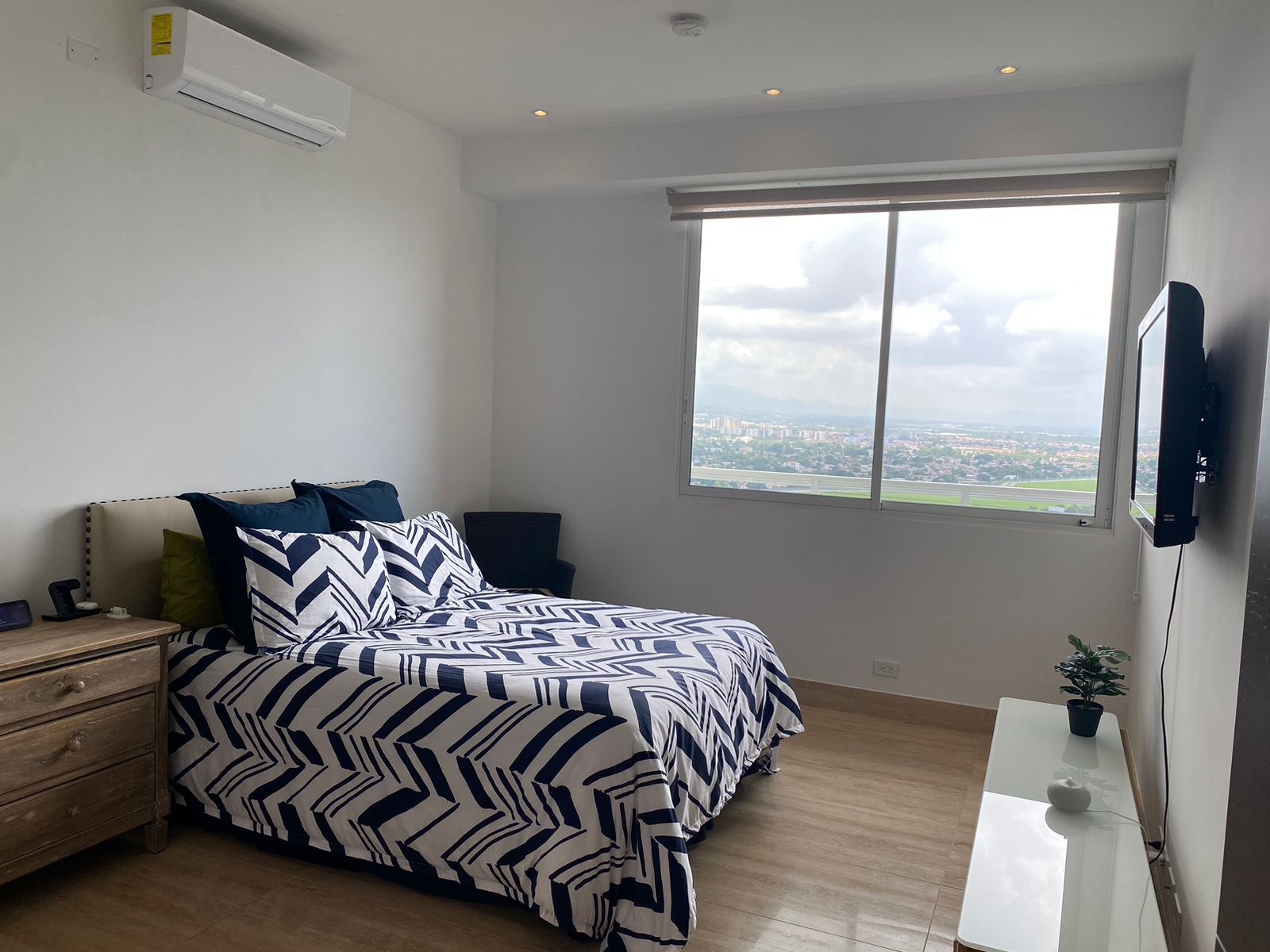 Solana Santa Maria, 3 Bedrooms Bedrooms, ,3 BathroomsBathrooms,Apartment,SALE/VENTA,1795
