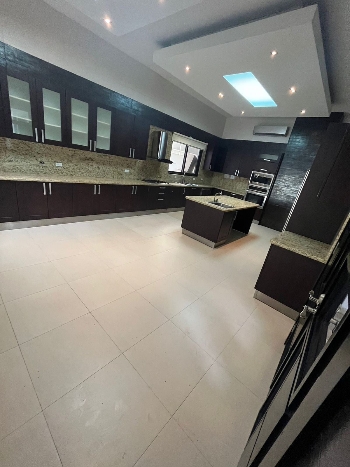 Toscana del este, 5 Rooms Rooms,5 BathroomsBathrooms,House,SALE/VENTA,Toscana del este ,1836