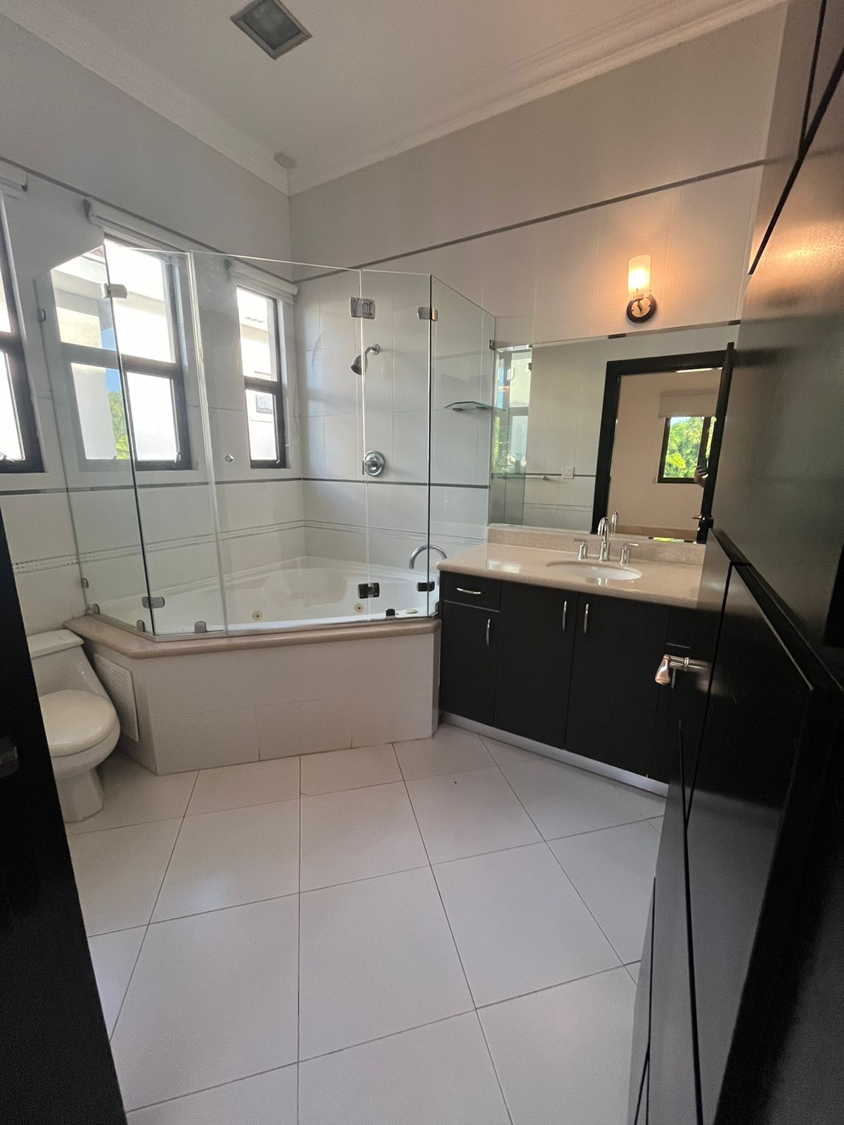 Toscana del este, 5 Rooms Rooms,5 BathroomsBathrooms,House,SALE/VENTA,Toscana del este ,1836